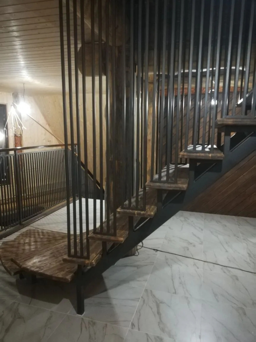 Лестница Дуб