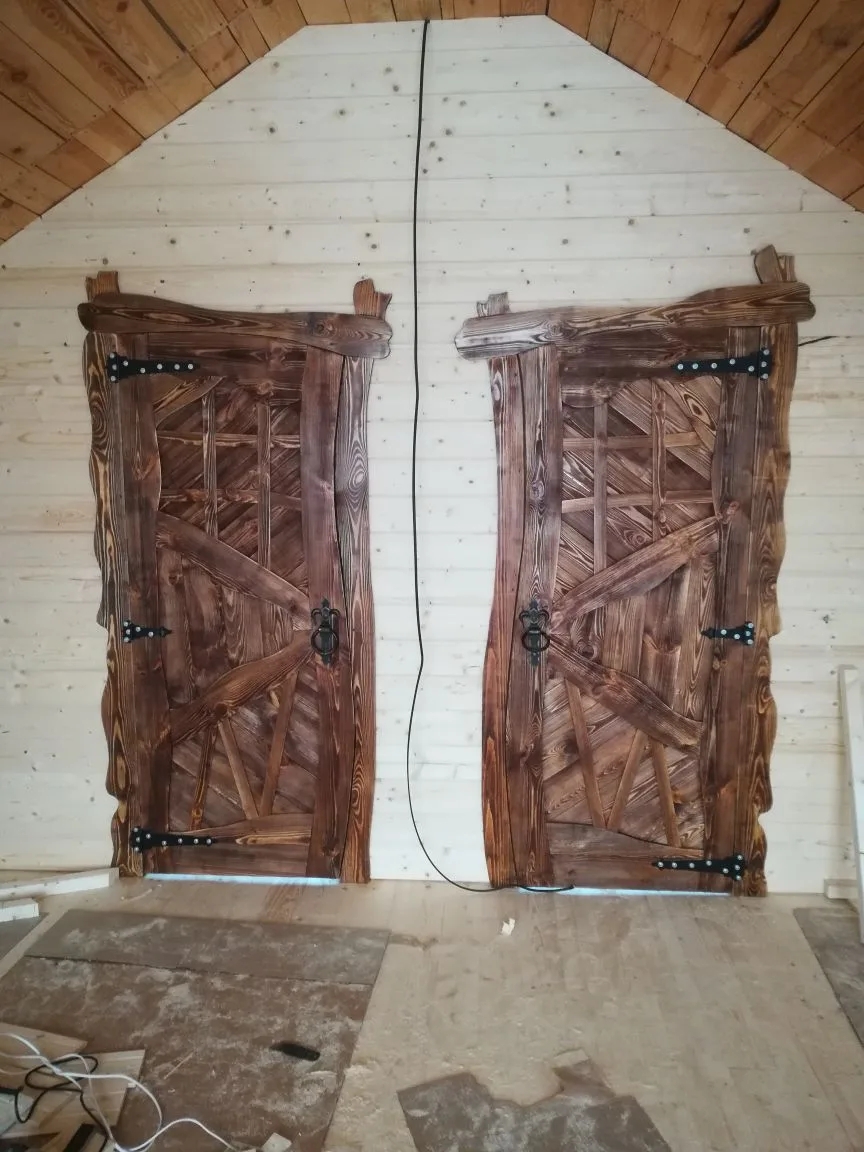 Двери: Дуб, Сосна